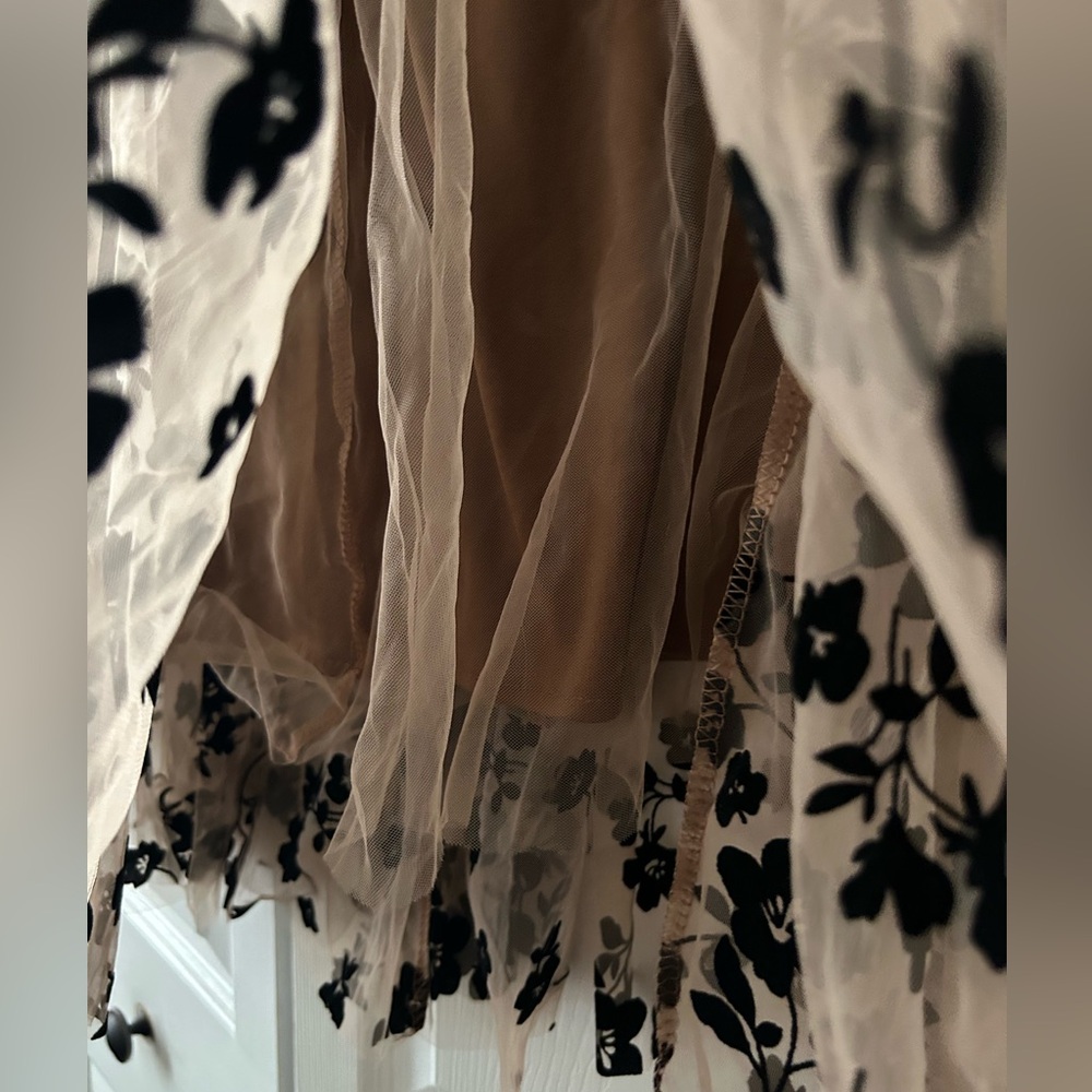 Floral skirt - Picture 5 of 7